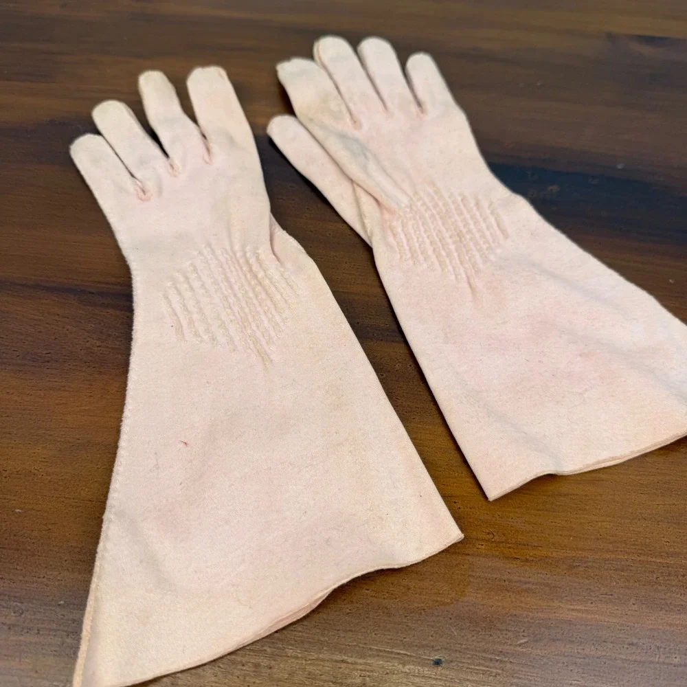 Vintage Blush Pink Gauntlet Gloves Smocked Wrist Detail Mid Century Formal